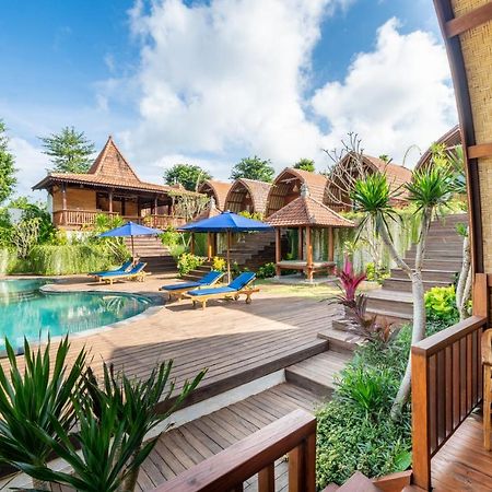 Lumbung Sari Hotel อูลูวาตู ภายนอก รูปภาพ